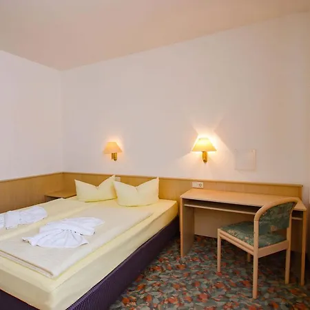Astor 3* Altenburg